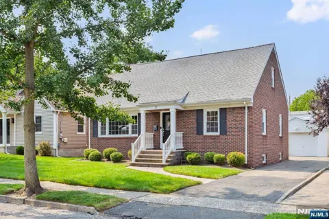 57 Hobart Avenue