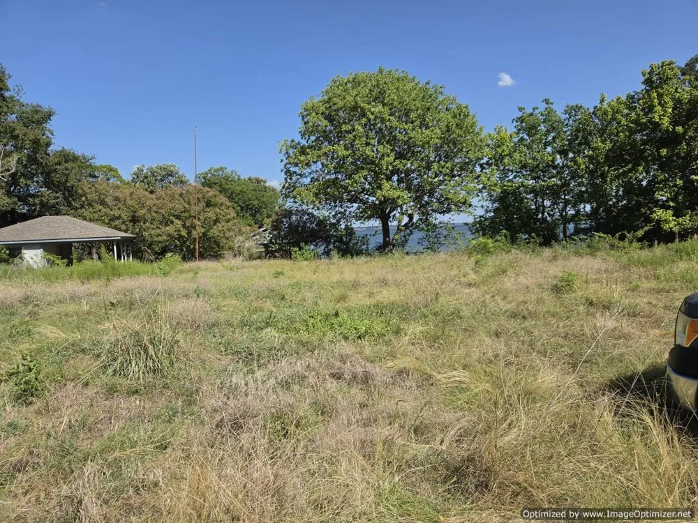 100 Hilltop Drive Trinidad, TX 75163