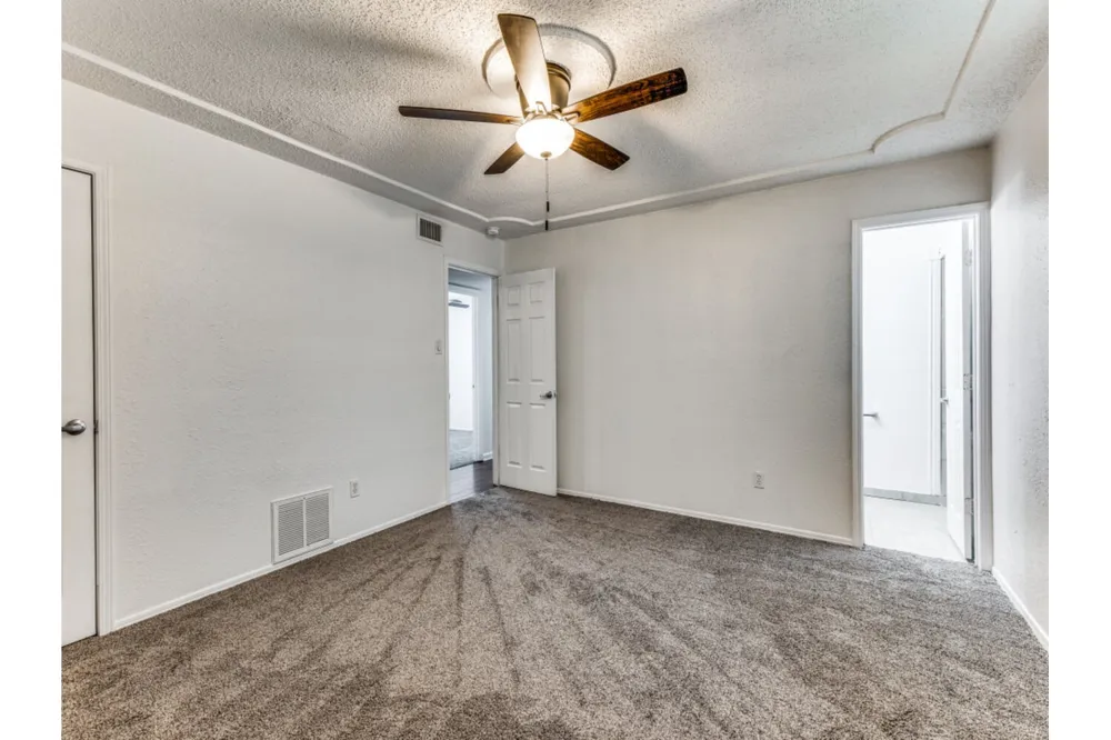 600 Ann Lois Lane Burleson, TX 76028