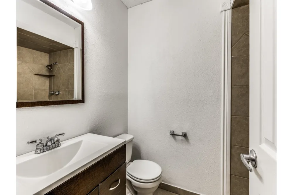 600 Ann Lois Lane Burleson, TX 76028