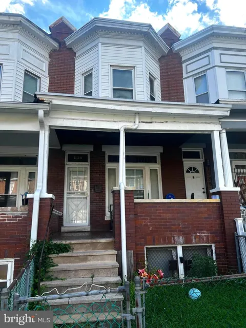 1136 LONGWOOD STREET