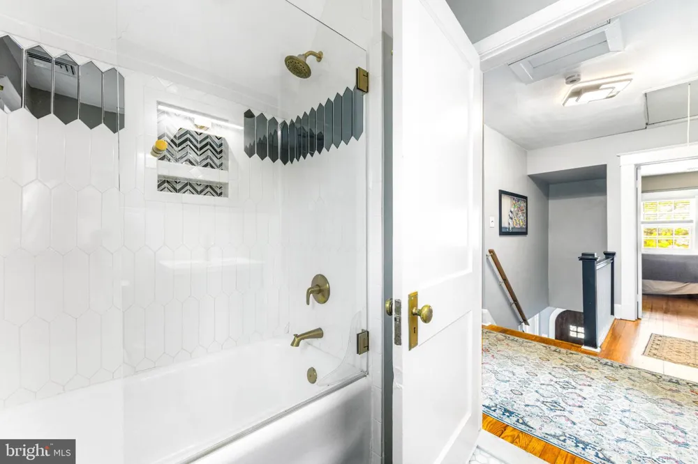 106 EDGEWOOD ROAD Baltimore, MD 21286