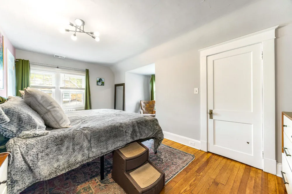 106 EDGEWOOD ROAD Baltimore, MD 21286