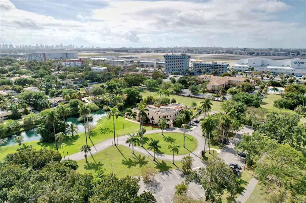 240 Carlisle Dr Miami Springs, FL 33166