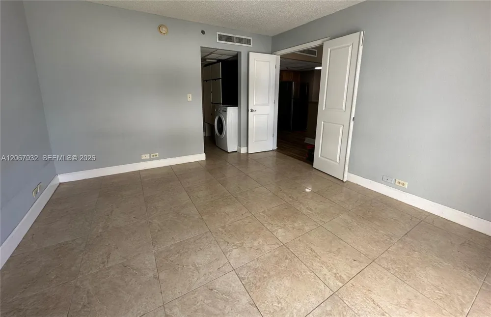 151 E Washington St #524 Orlando, FL 32801