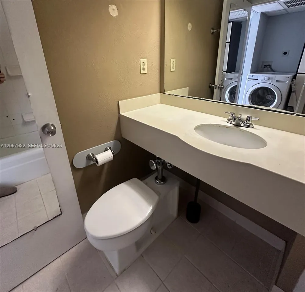 151 E Washington St #524 Orlando, FL 32801
