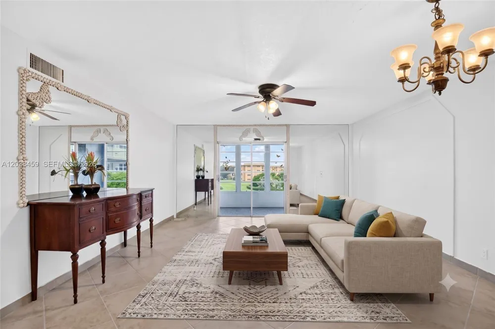 2615 NE 1st Ct #303 Boynton Beach, FL 33435