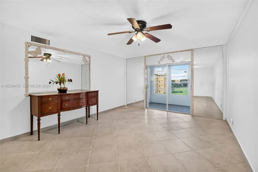2615 NE 1st Ct #303 Boynton Beach, FL 33435