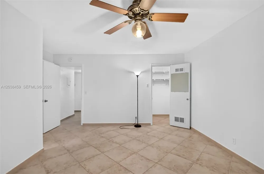 2615 NE 1st Ct #303 Boynton Beach, FL 33435