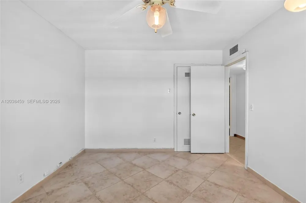 2615 NE 1st Ct #303 Boynton Beach, FL 33435