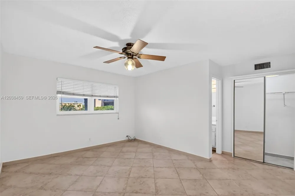 2615 NE 1st Ct #303 Boynton Beach, FL 33435