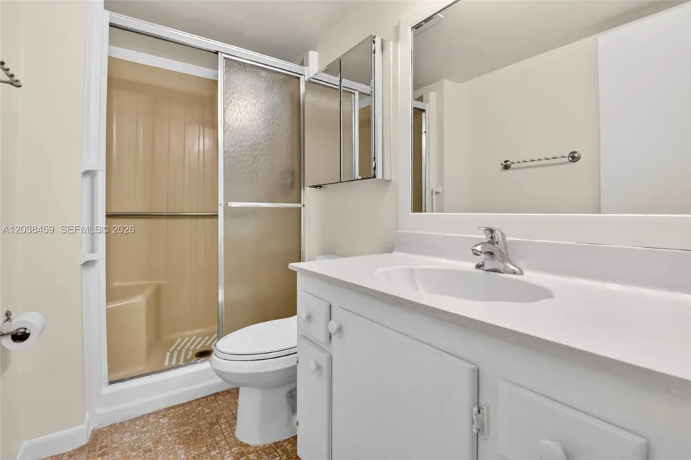 2615 NE 1st Ct #303 Boynton Beach, FL 33435