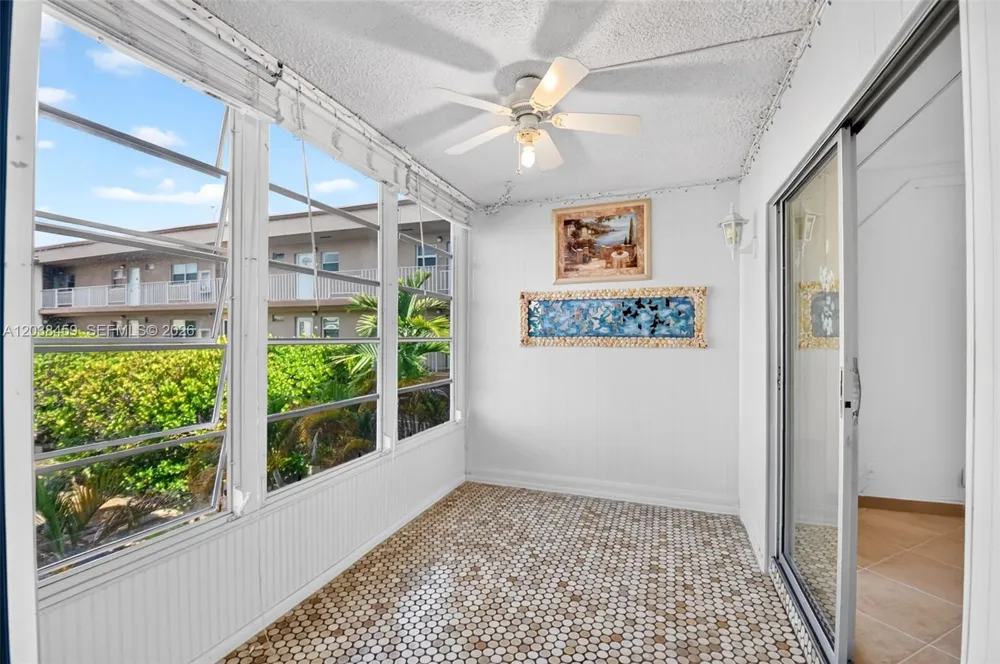 2615 NE 1st Ct #303 Boynton Beach, FL 33435