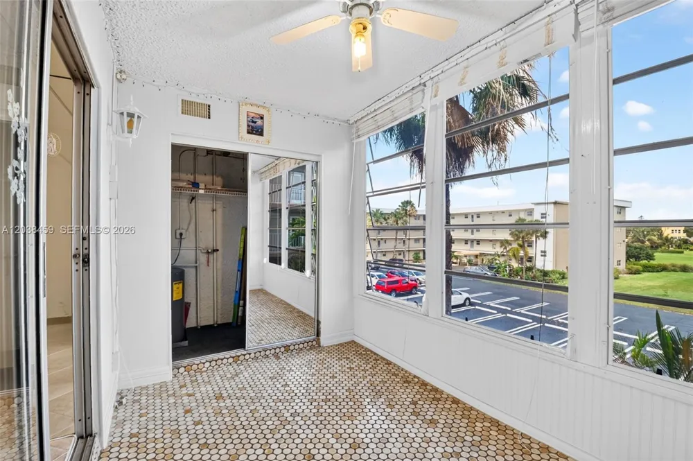 2615 NE 1st Ct #303 Boynton Beach, FL 33435