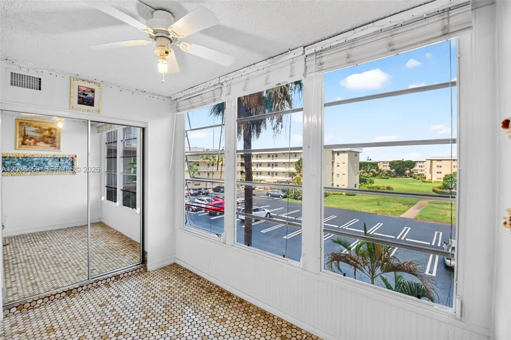 2615 NE 1st Ct #303 Boynton Beach, FL 33435