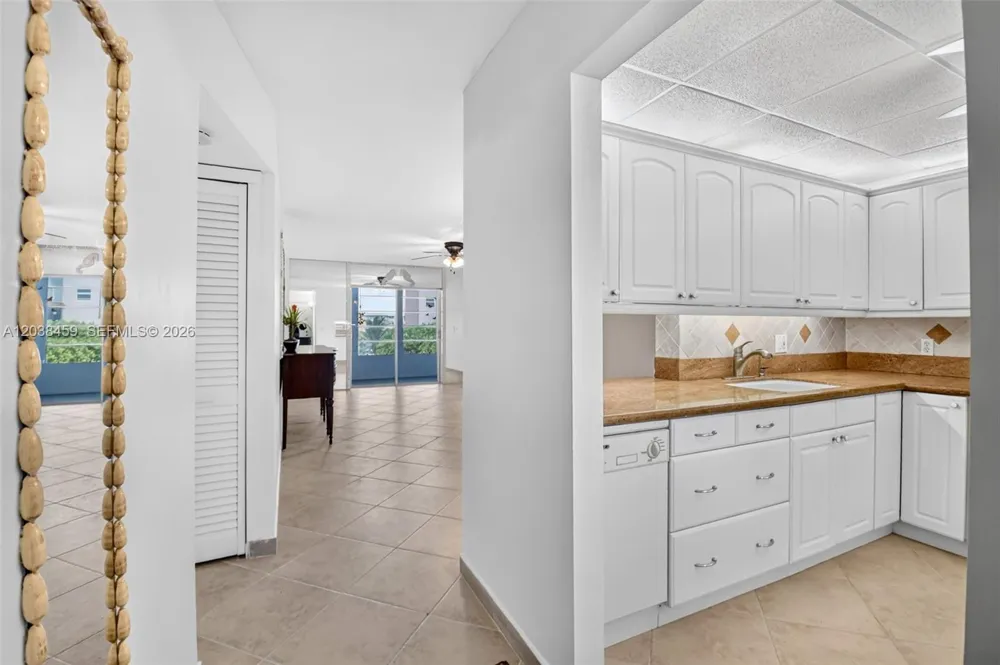 2615 NE 1st Ct #303 Boynton Beach, FL 33435