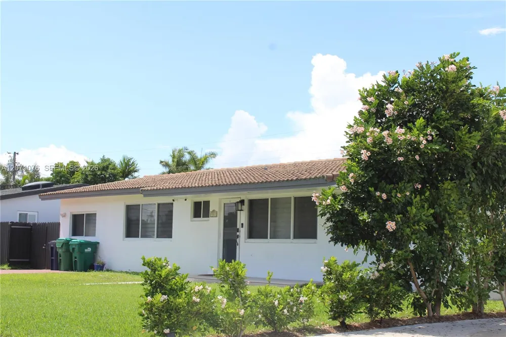 9551 SW 49th St Miami, FL 33165