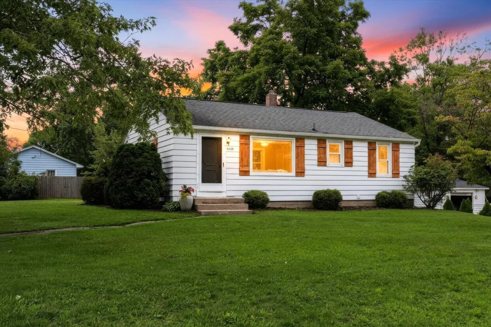 4205 Hillsdale Avenue NE Plainfield Charter Township, MI 49525