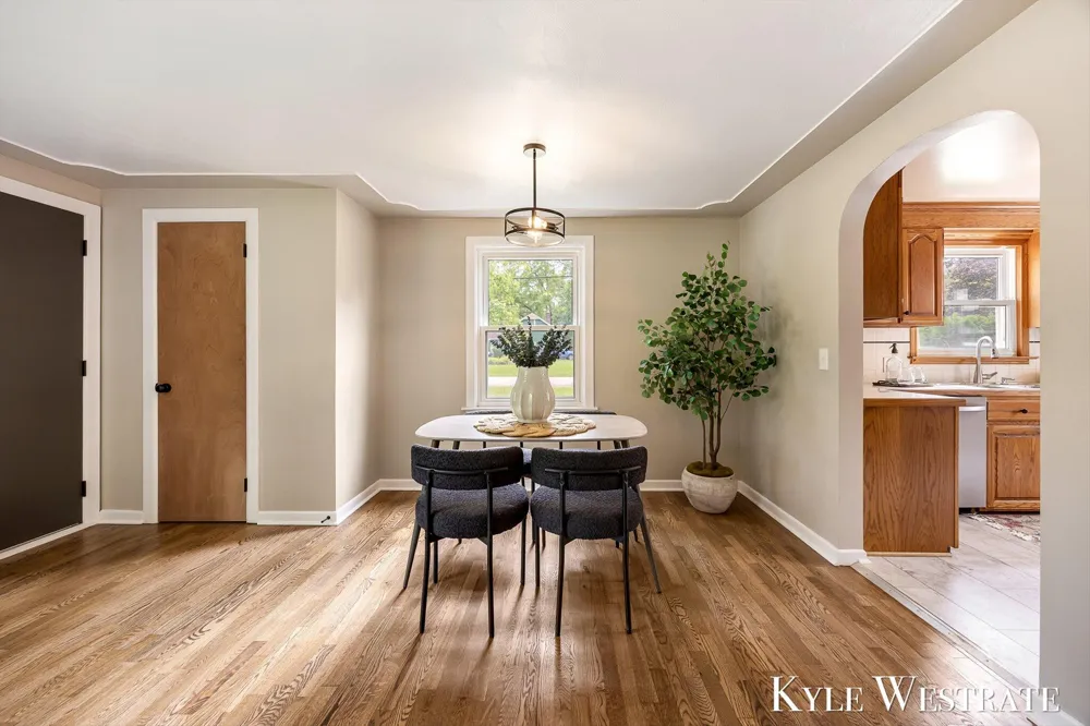 4205 Hillsdale Avenue NE Plainfield Charter Township, MI 49525