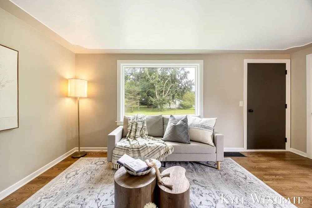 4205 Hillsdale Avenue NE Plainfield Charter Township, MI 49525