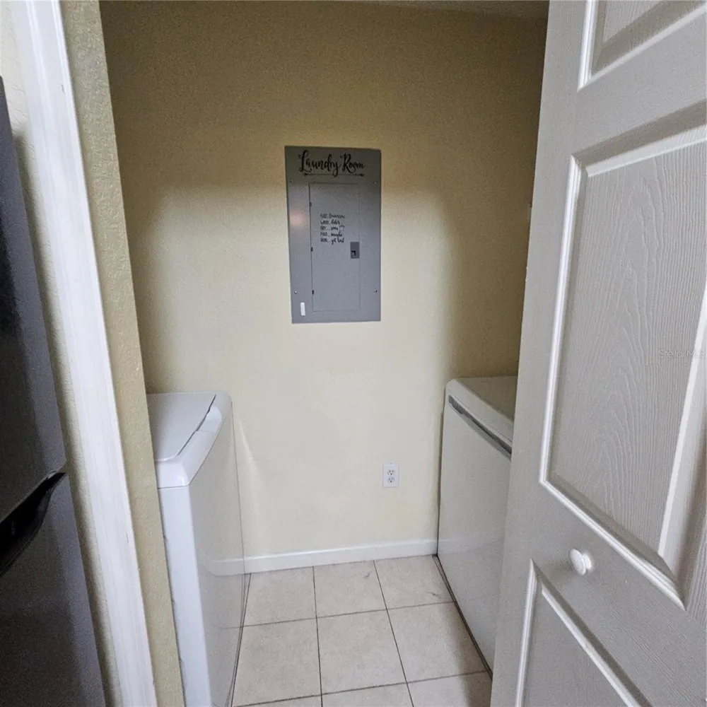 5483 VINELAND ROAD #10304 Orlando, FL 32811