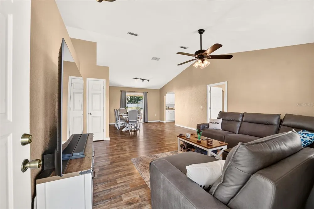 6930 BAHIA ROAD ocala, FL 34472