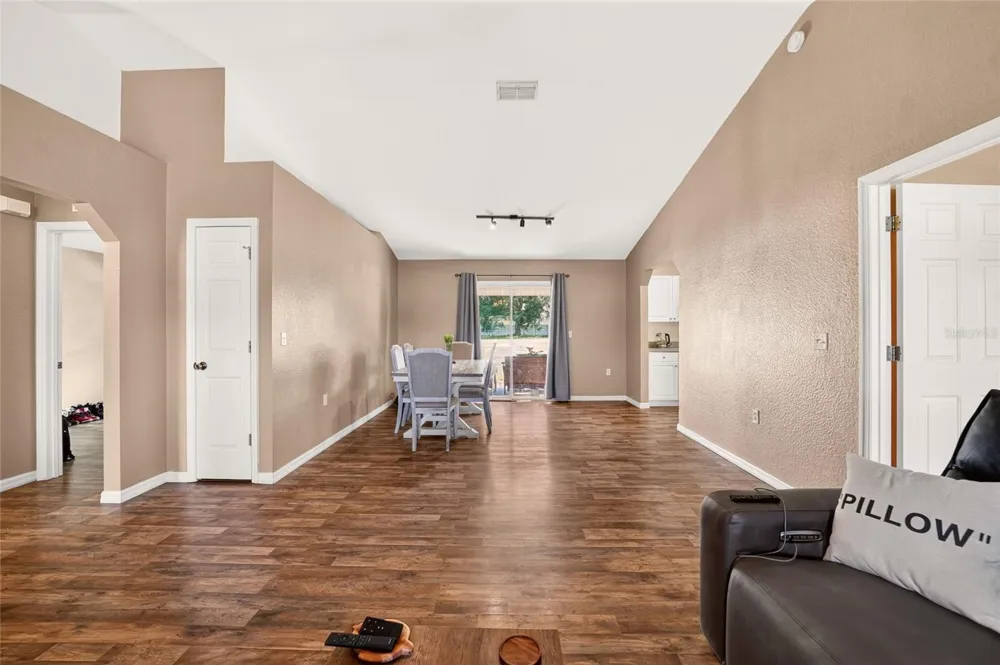 6930 BAHIA ROAD ocala, FL 34472