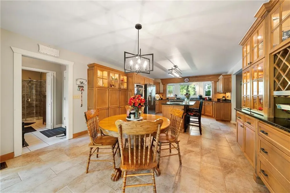 31 Fawn Lake Trail NE White, GA 30184