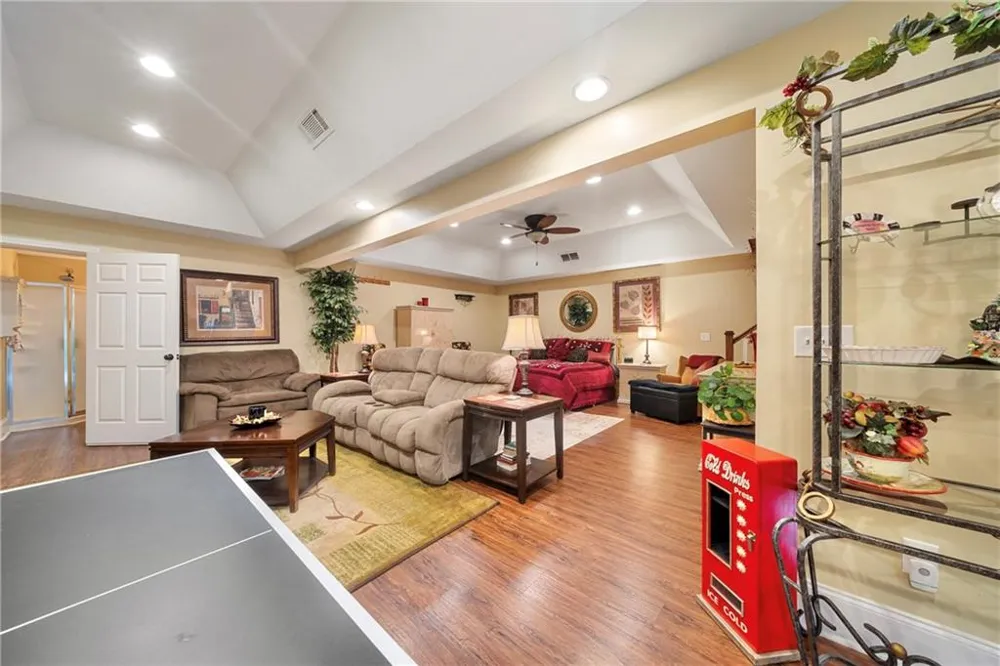 31 Fawn Lake Trail NE White, GA 30184