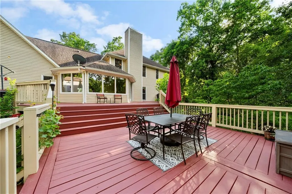 31 Fawn Lake Trail NE White, GA 30184