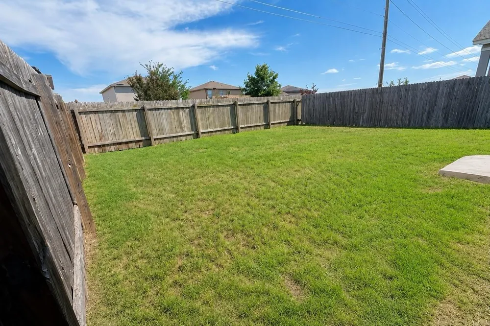 253 Wonderful Life Way Jarrell, TX 76537