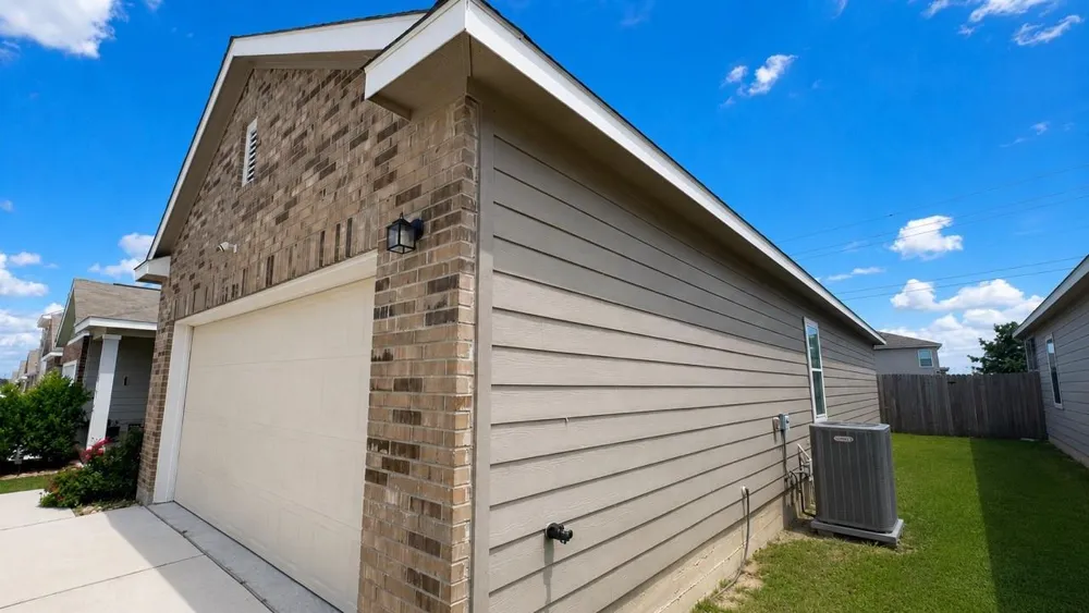 253 Wonderful Life Way Jarrell, TX 76537