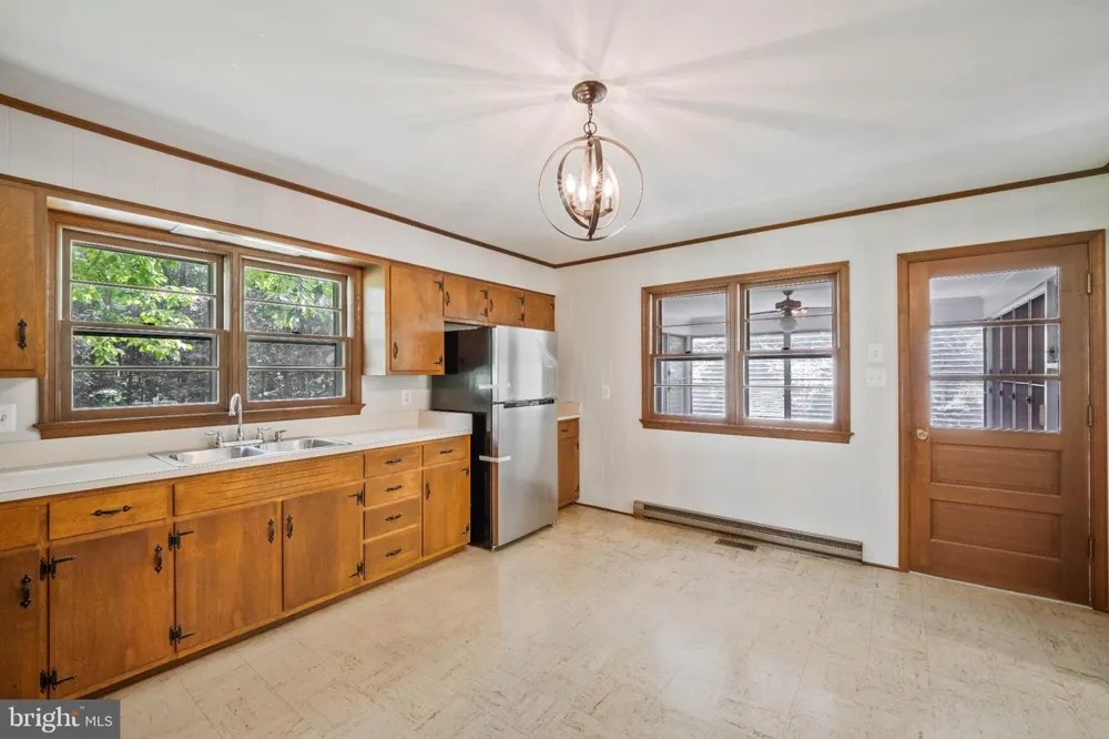 9103 MEETZE ROAD Warrenton, VA 20187