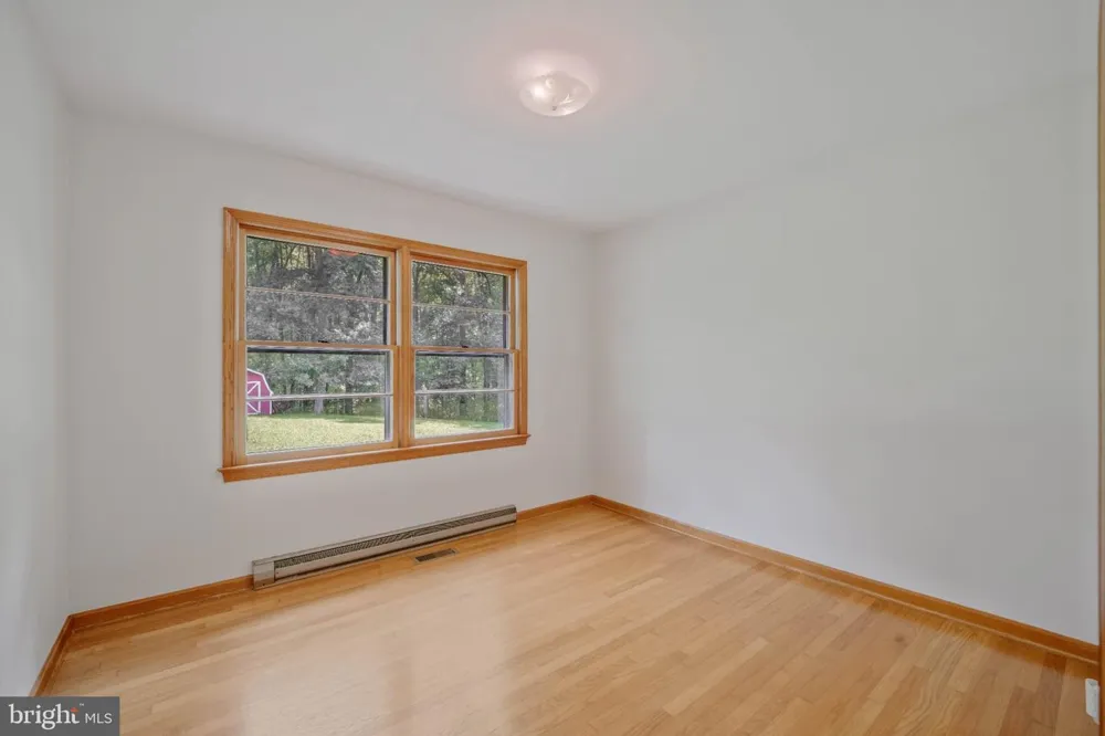 9103 MEETZE ROAD Warrenton, VA 20187