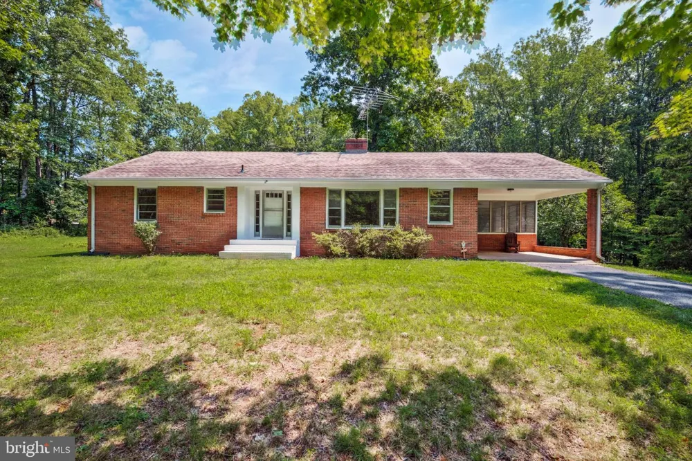 9103 MEETZE ROAD Warrenton, VA 20187