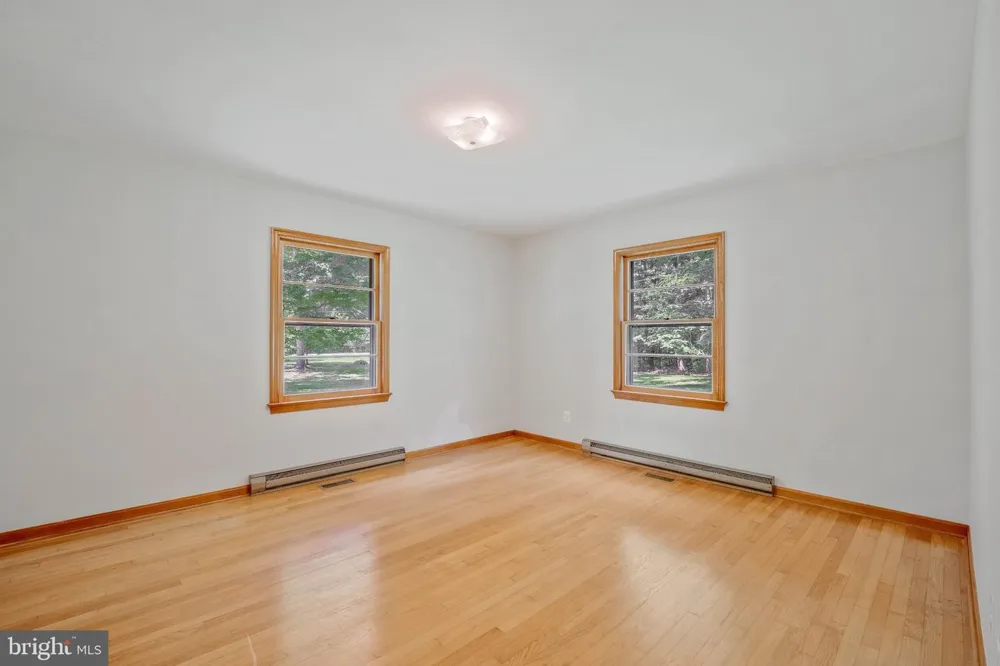 9103 MEETZE ROAD Warrenton, VA 20187