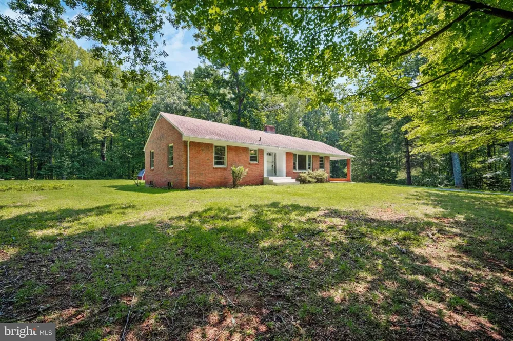 9103 MEETZE ROAD Warrenton, VA 20187