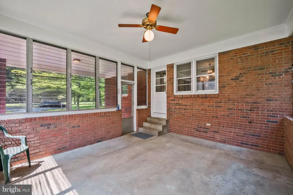 9103 MEETZE ROAD Warrenton, VA 20187