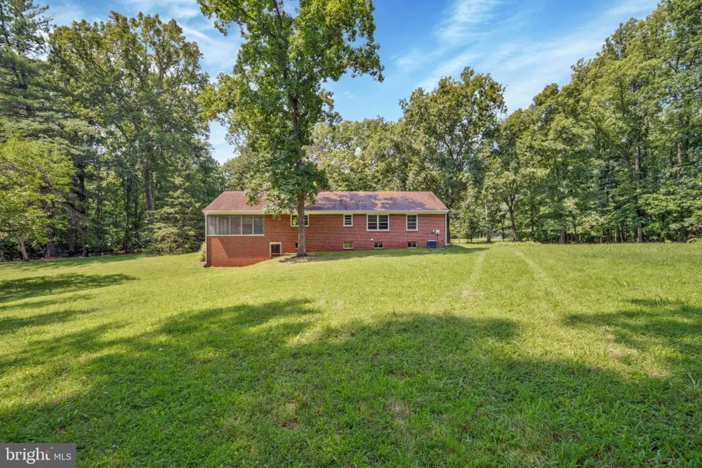 9103 MEETZE ROAD Warrenton, VA 20187