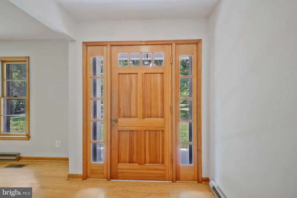 9103 MEETZE ROAD Warrenton, VA 20187
