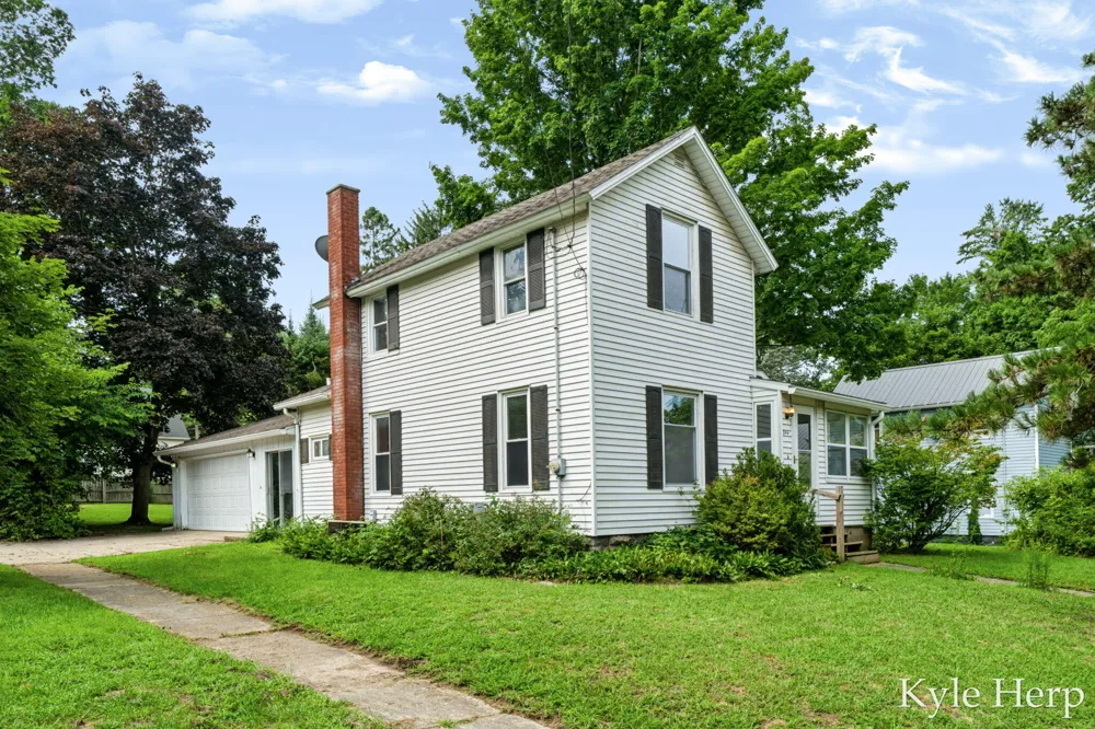 204 W South Street Hastings, MI 49058
