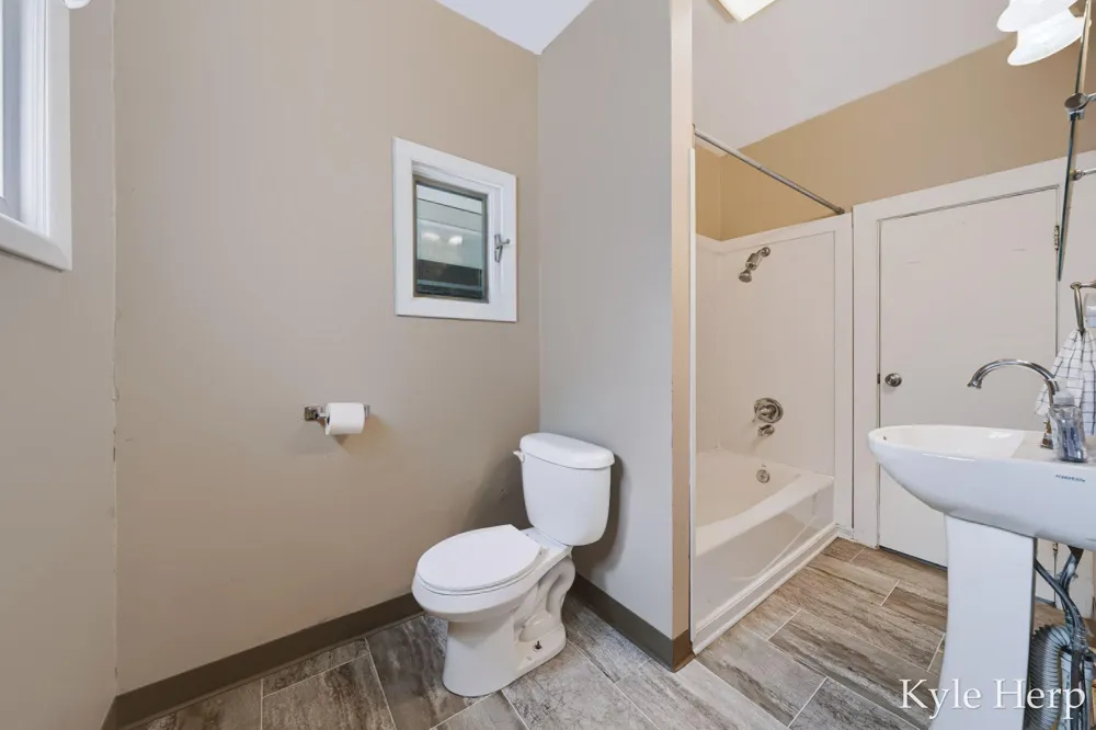 204 W South Street Hastings, MI 49058