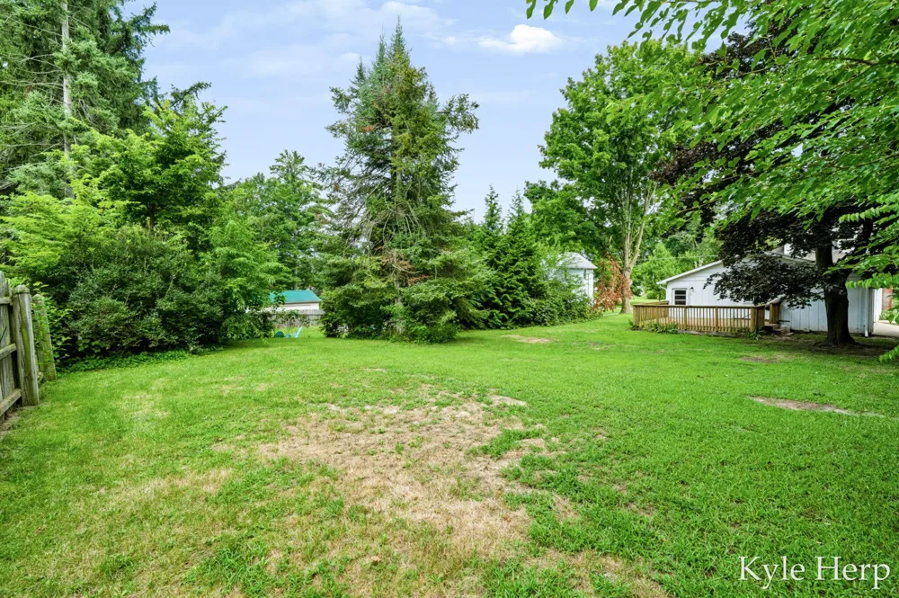 204 W South Street Hastings, MI 49058