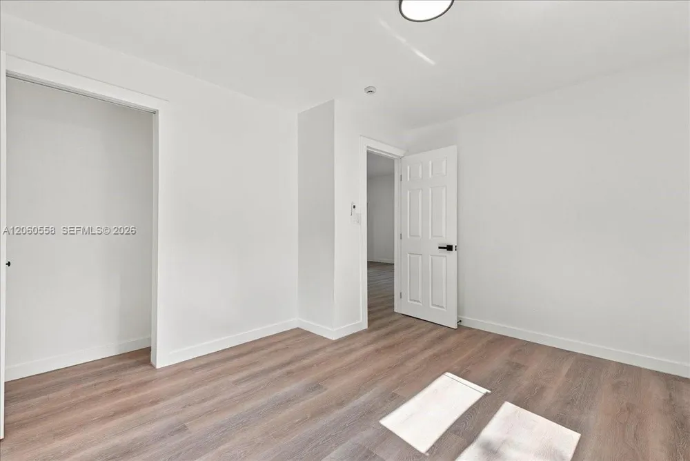 14035 NW 6th Ave North Miami, FL 33168