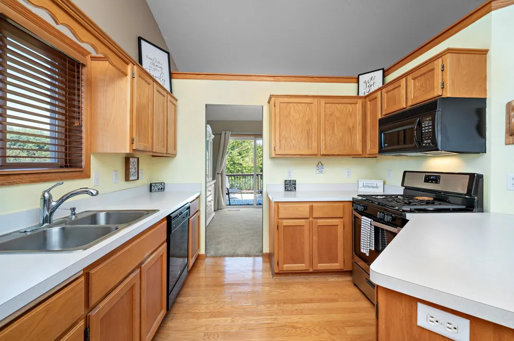 10720 57th Street NE Albertville, MN 55301