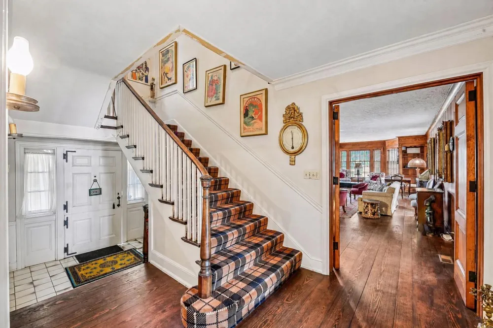 2425 Shore Drive Orono, MN 55391