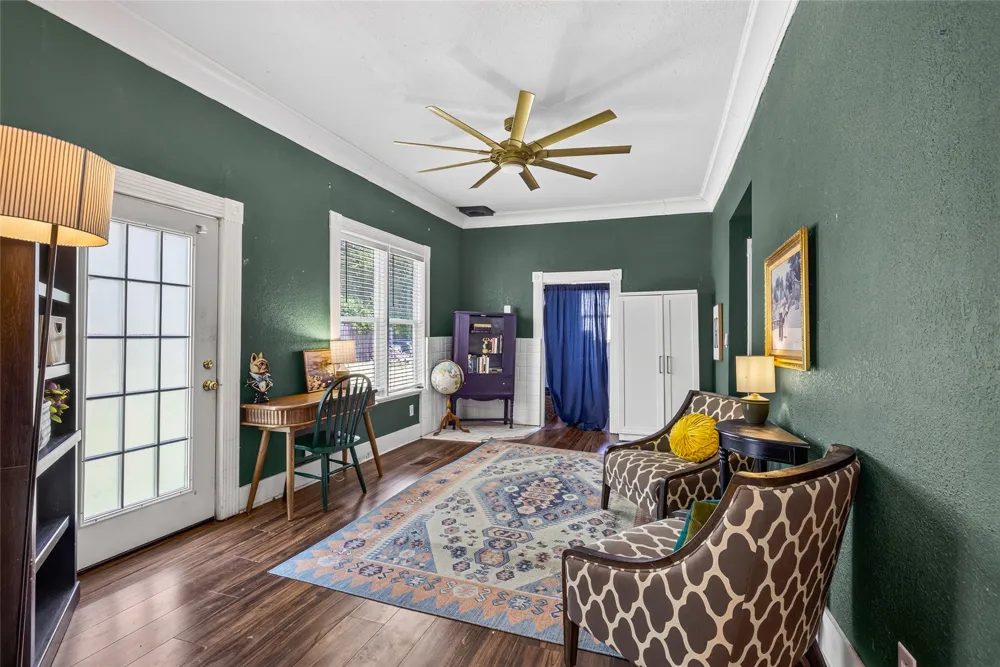 605 E 9th Street Kemp, TX 75143
