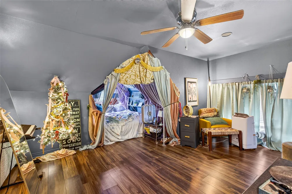 605 E 9th Street Kemp, TX 75143