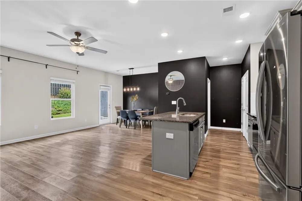 4711 Fairfax Drive Oakwood, GA 30566