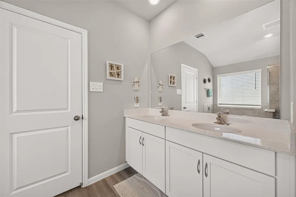 12707 Gabrial Drive Crosby, TX 77532